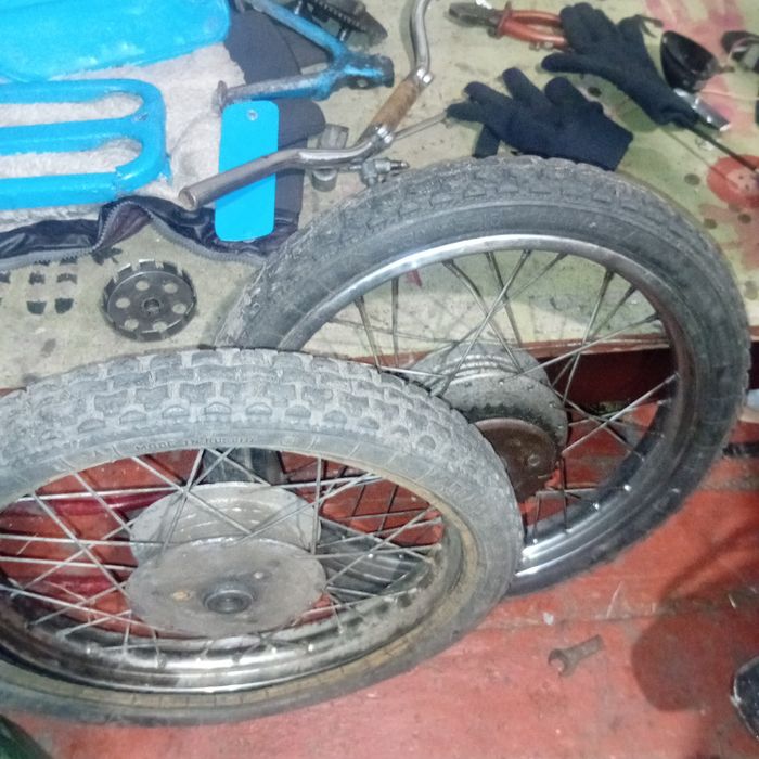 Продам запчасти к мопедам рига, карпаты