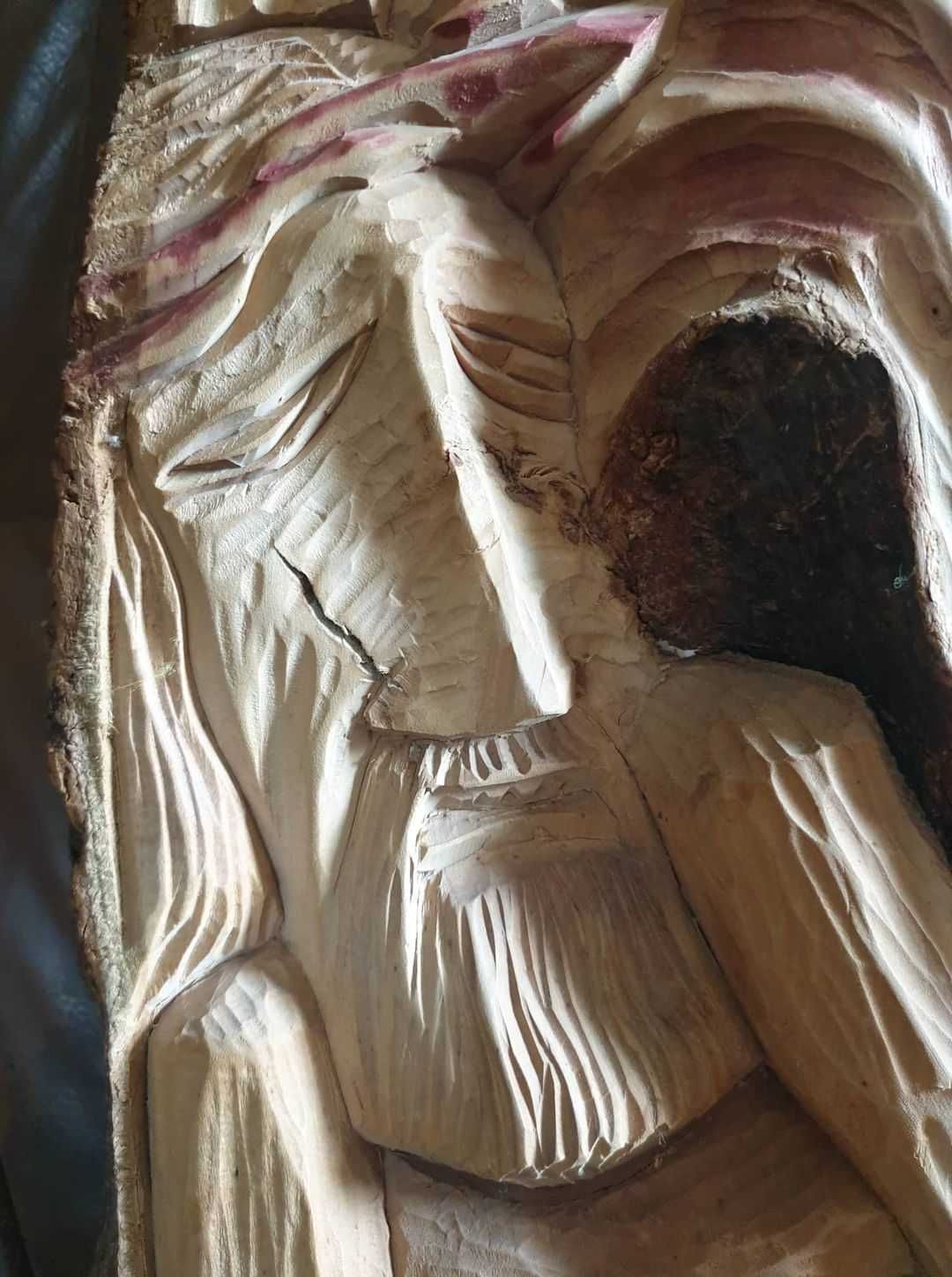 rzeźba drewno stara płaskorzeźba Pieta Madonna
