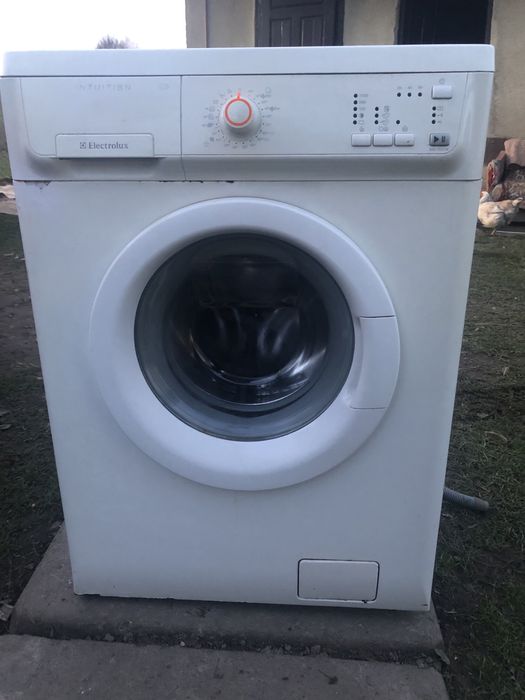 Пральна машина б/у Electrolux