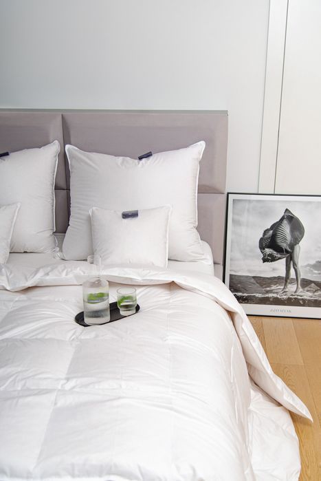 Kołdra AMZ QUEEN letnia, puch 100% 180x200cm Biały