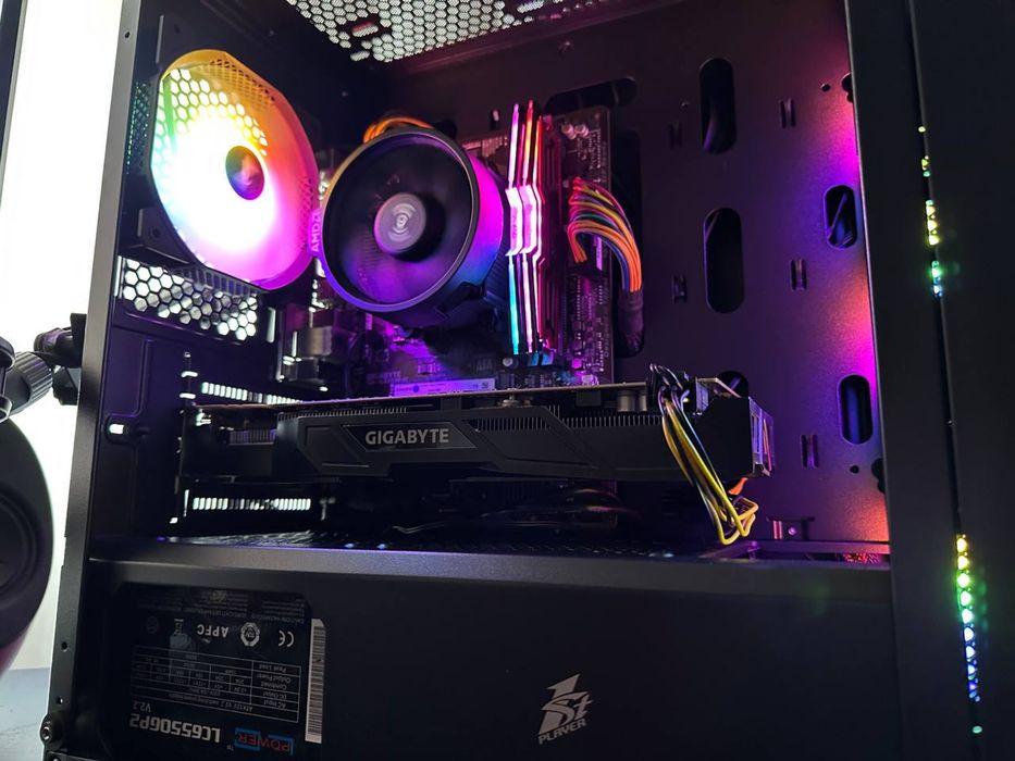 Компьютер + монитор MSI MAG24C