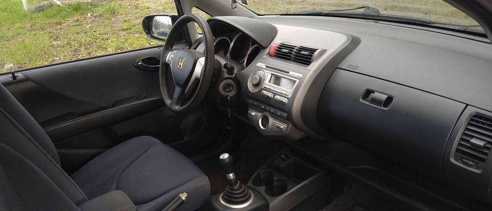 Honda  Jazz 1,4i Klima Zadbana z Ubezp.OC i Przeglądem Techn. 09.2026.