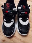 Nowe Adidasy chłopięce clibee roz 32