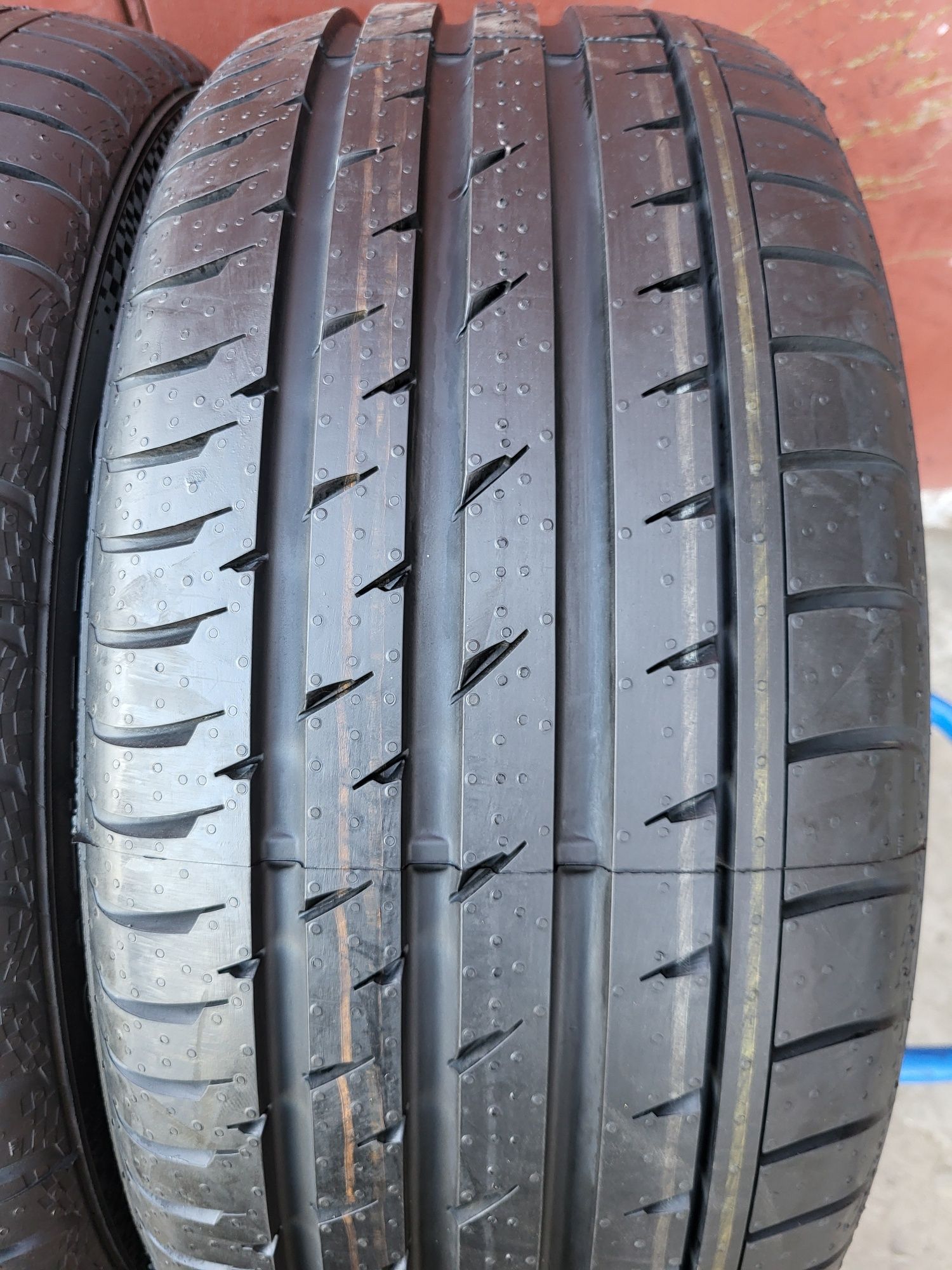 245/45/18 R18 Continental ContiSportContact 3 SSR 4шт літо шини