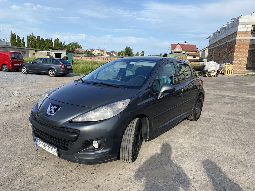 Продам Peugeot 207