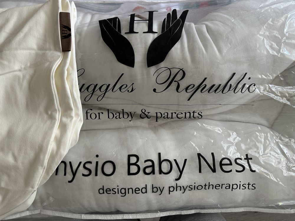 Huggles Republic Kokon niemowlecy physio baby nest  + pokrowiec NOWY