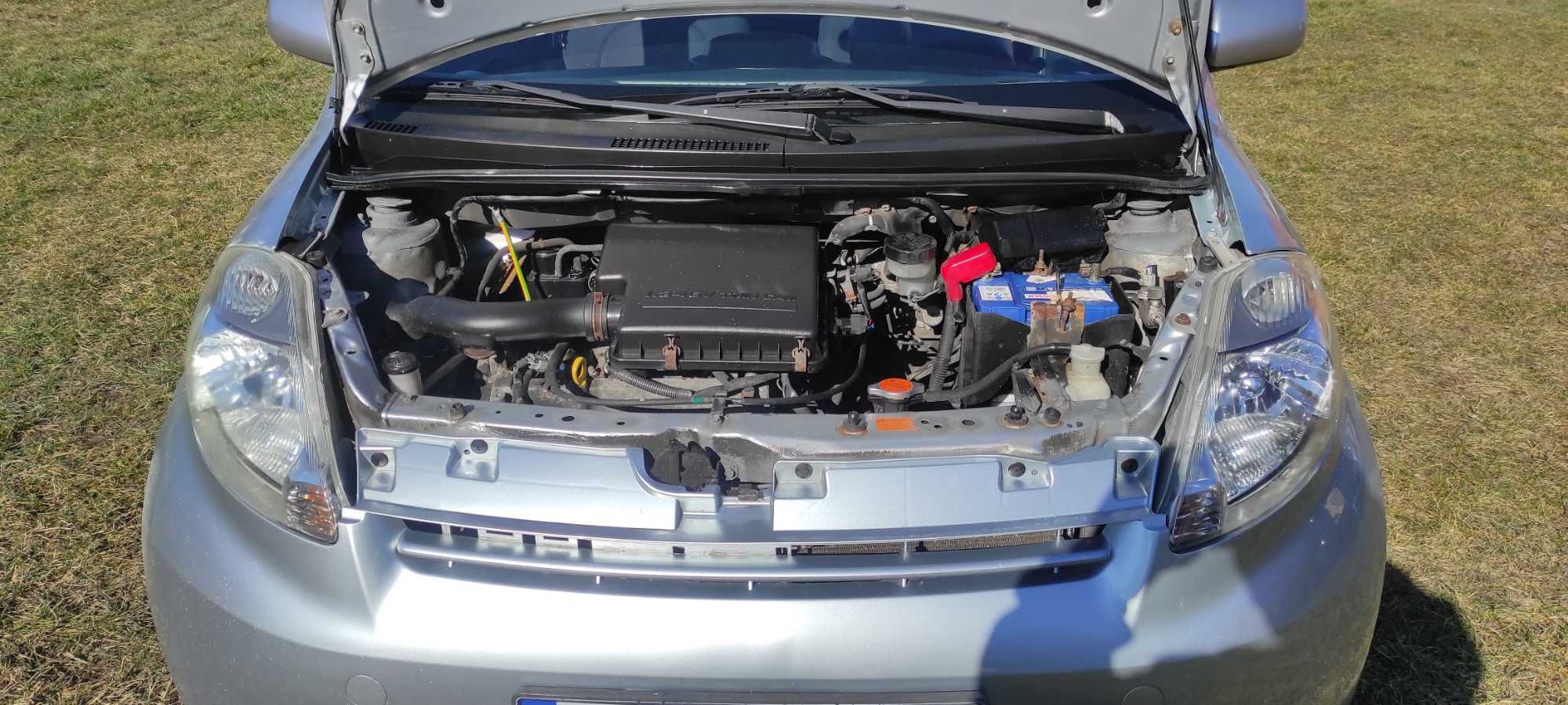daihatsu sirion 1,3 napęd na 4 koła