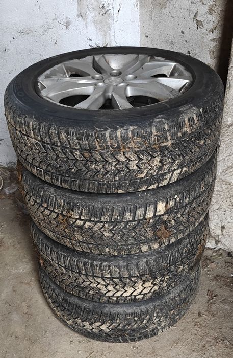 Felgi 5x108 z oponami zimowymi Dębica Frigo HP2 215/55 R17 98 V XL