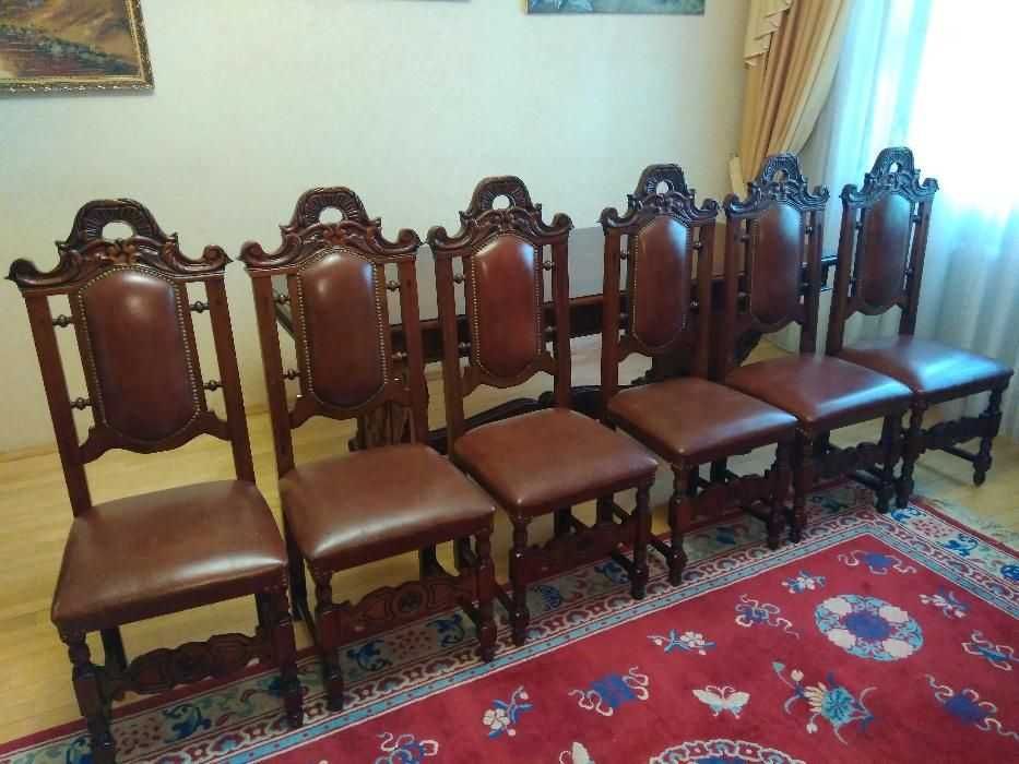 Антикварный стол с 6 стульями