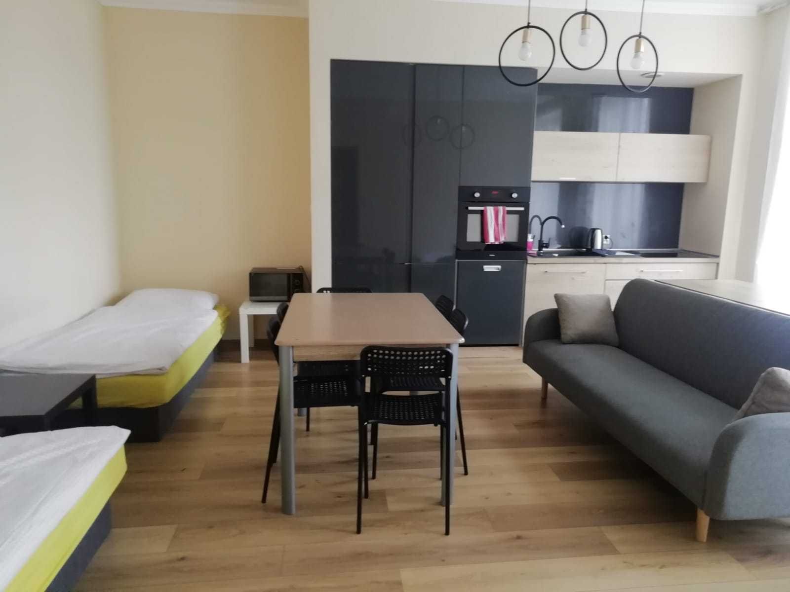 4A Katowice Centrum -  Apartament dla 8 osób 3 pokoje WIFI TV PARKING