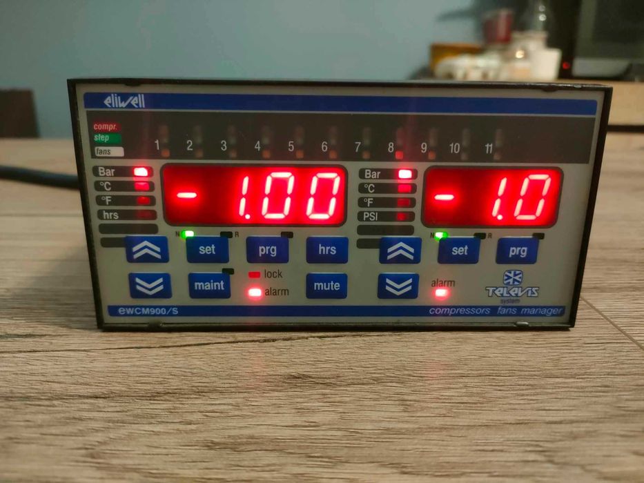 Sterownik układu sprężarkowego