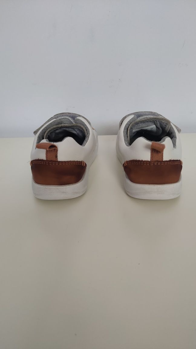 Buty sportowe, adidasy Clarks rozmiar 22,5