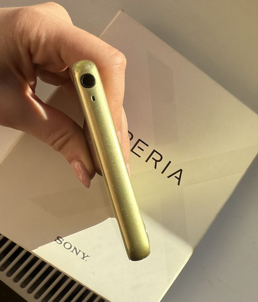 Телефон Sony Xperia XA Dual f3112