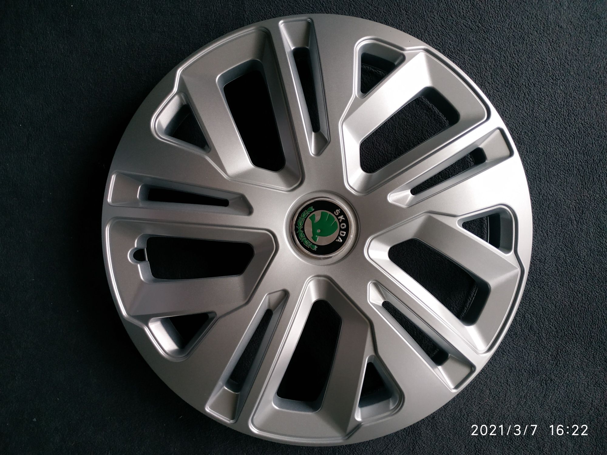 Колпаки Ковпаки Skoda Шкода r16 15 14 13 Oktavia Fabia A-5  на колёса.