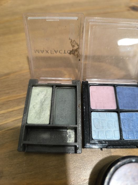 Cienie do powiek za darmo