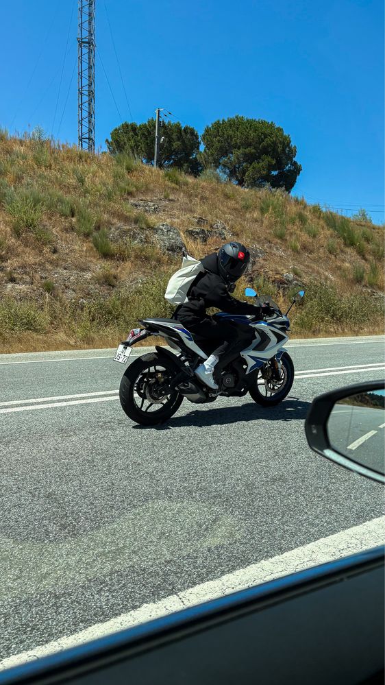 Mota Bajaj Pulsar RS200 7mil km 2018