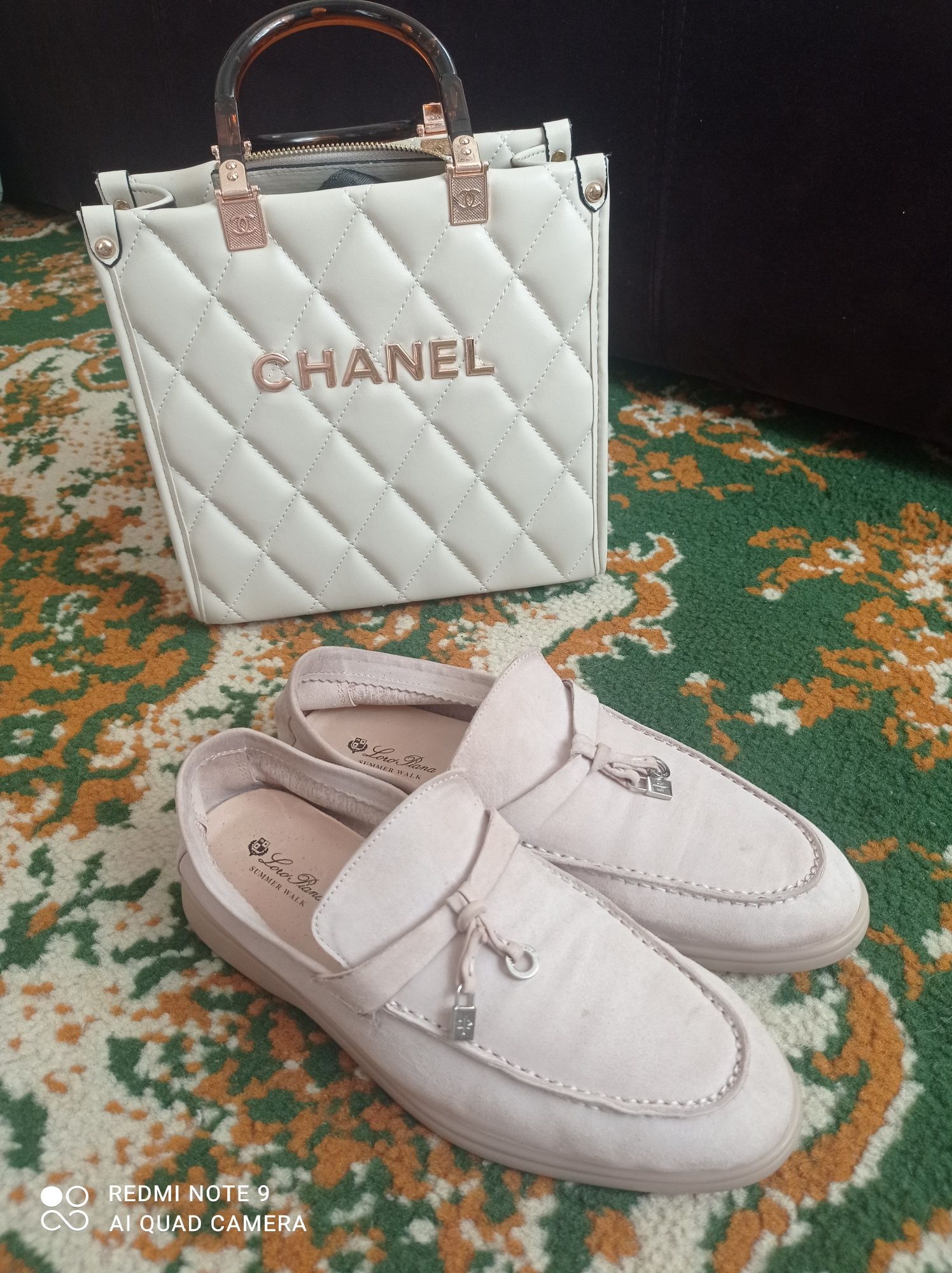 Продам сумку Chanel