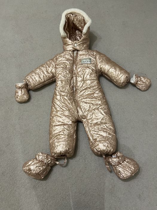 Продам зимовий комбінезон р80/86