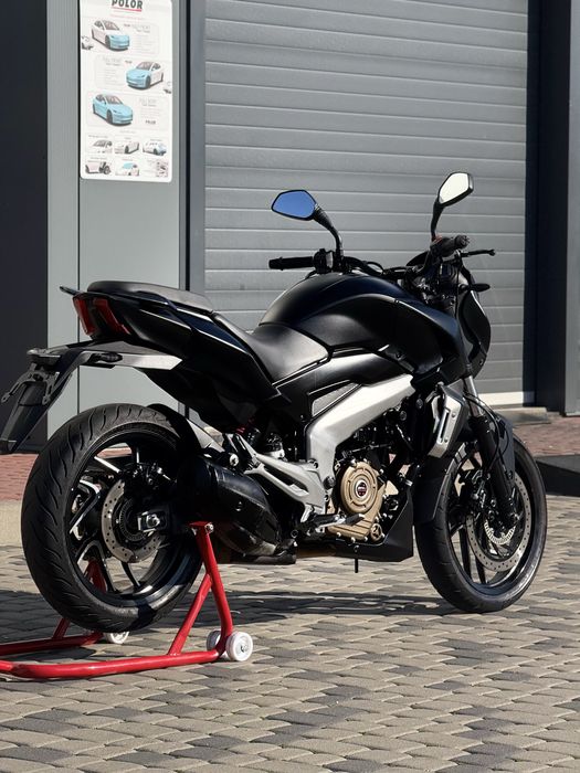 Bajaj Dominar 400 (баджадж домінар 400)