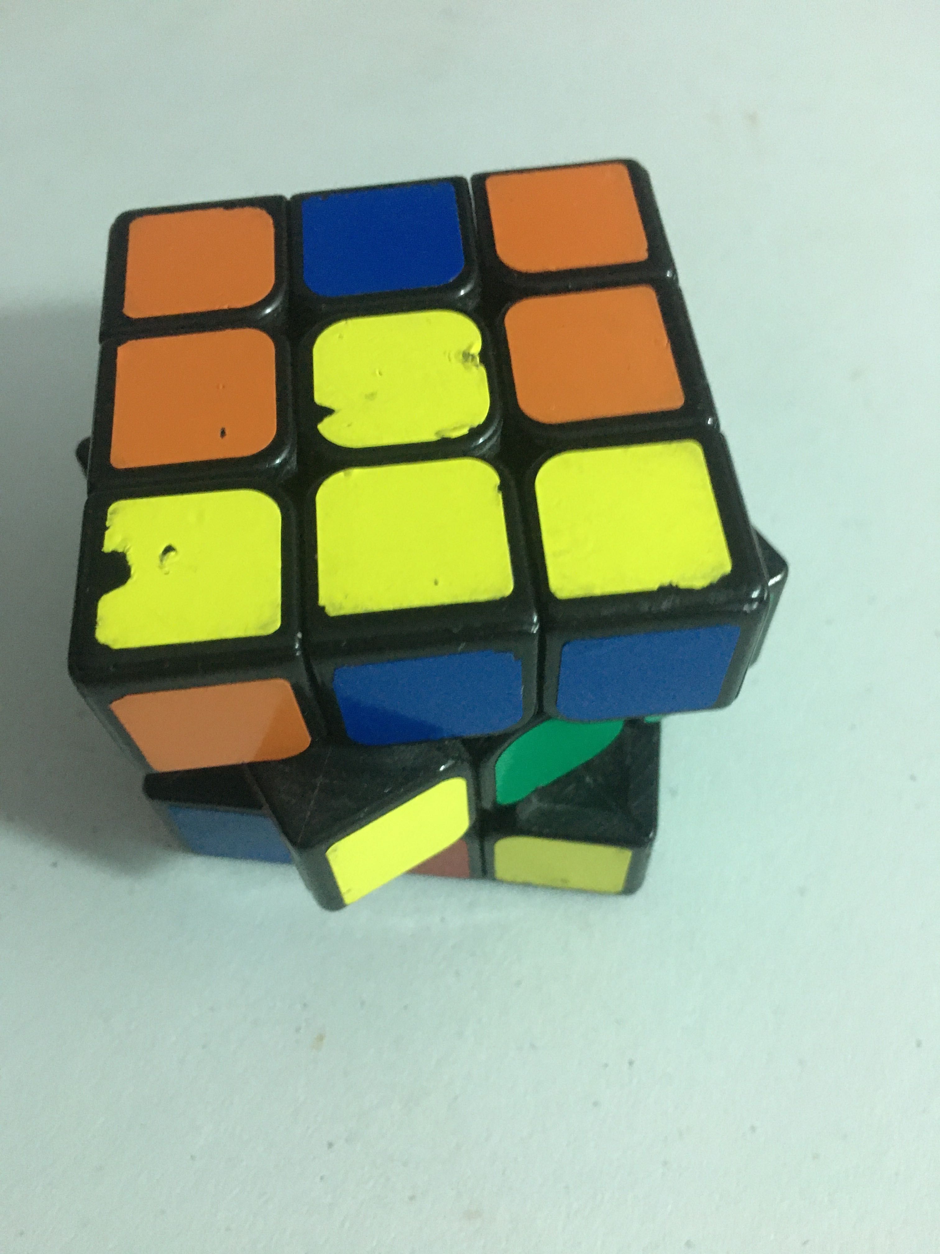 Продам Кубик рубик.