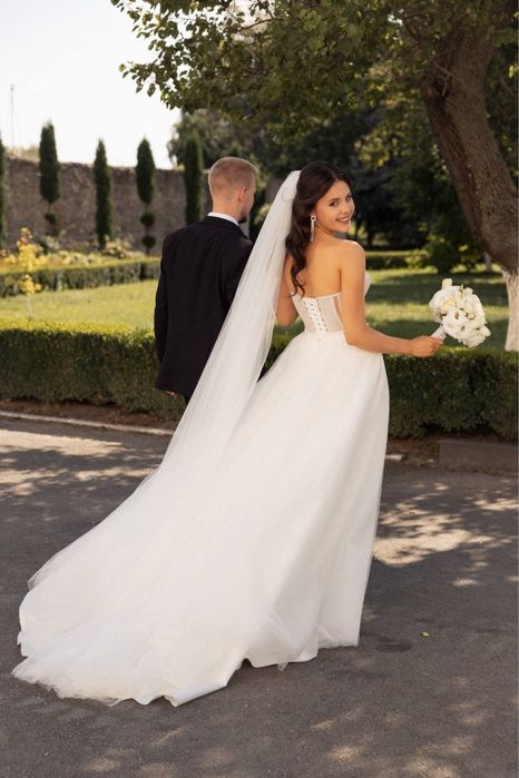 Весільна сукня S-M