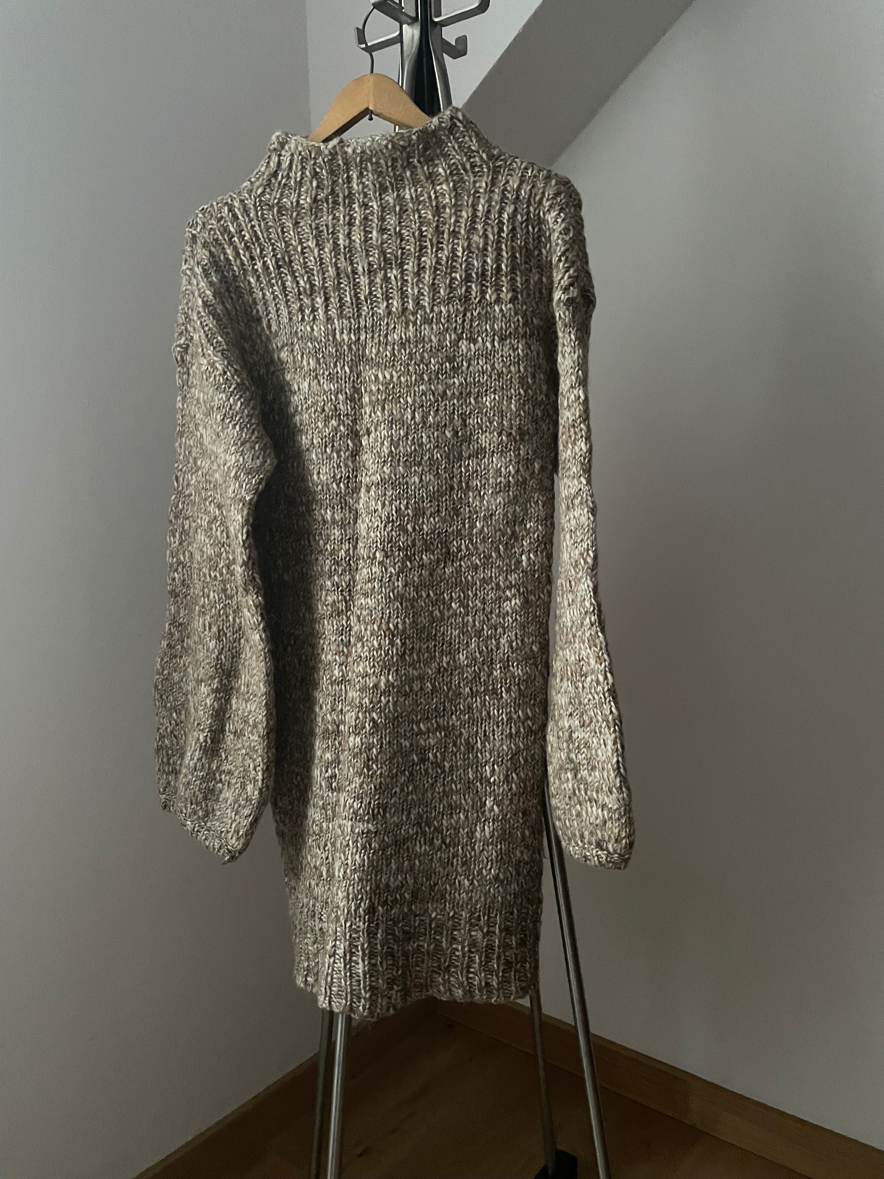 Sweter Anja Rubik dla Mohito