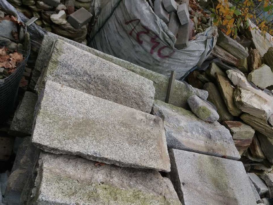 Stare schody granitowe kamienne ,płyty granitowe starobruk Stare Lampy