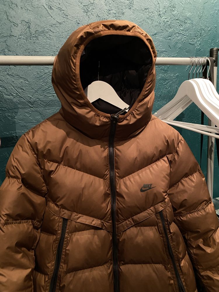 Пуховик nike storm fit