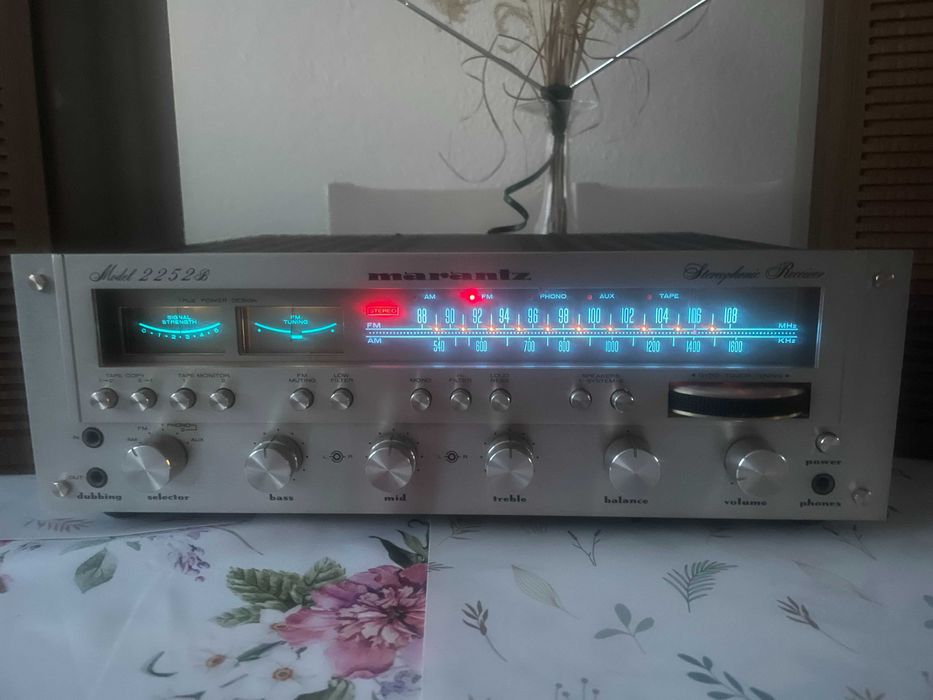 Amplituner Marantz 2252B z kolumnami vintage