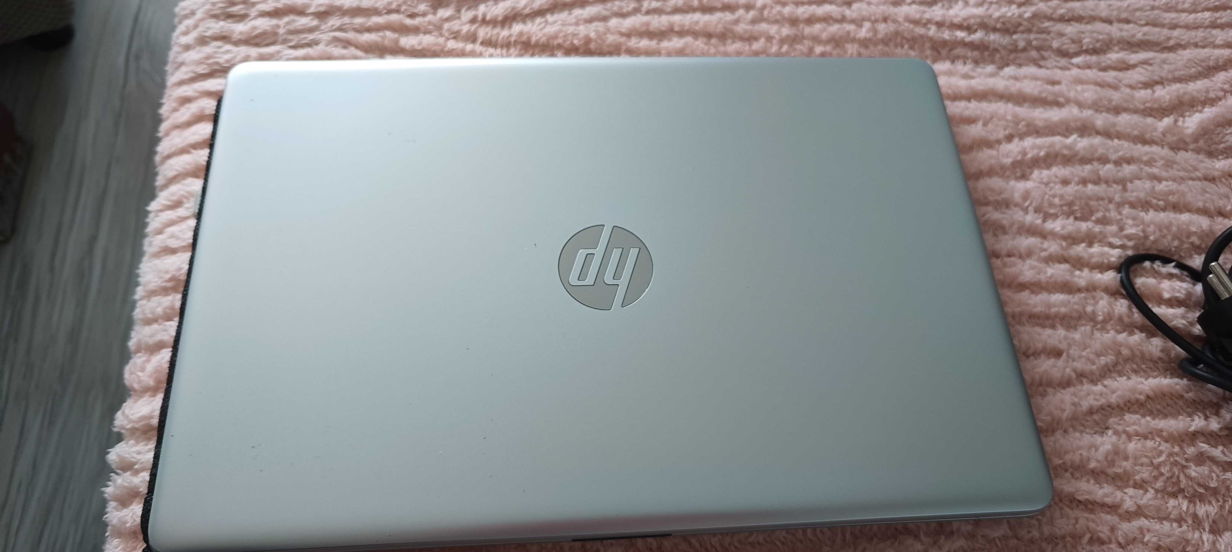 Laptop HP 15-da0xxx