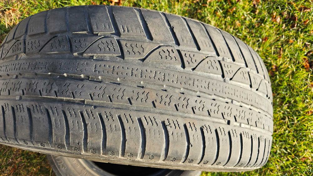 Opony 235x55x18 cena za  2 szt