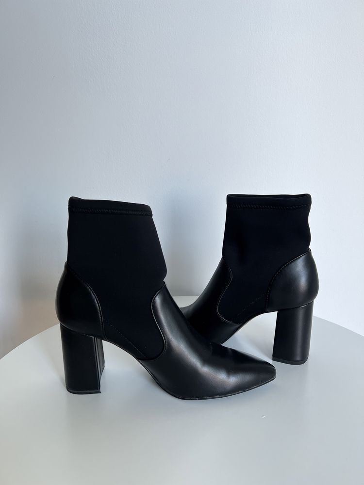 Buty na obcasie Stradivarius rozmiar 36