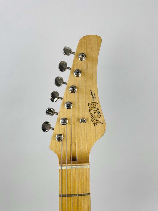 FGN J-Standard Odyssey Traditional  made in Japan HSS Stratocaster