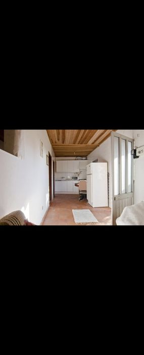 Alugo T1 em Massamá entrada imediata