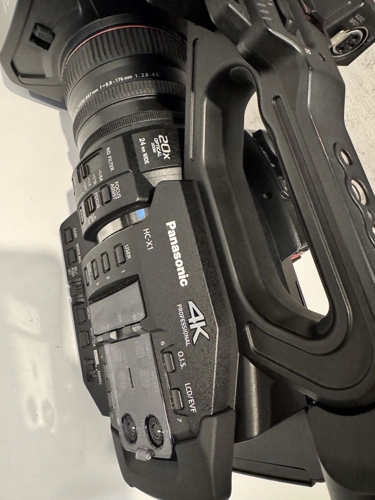 Kamera Panasonik HC-X1E