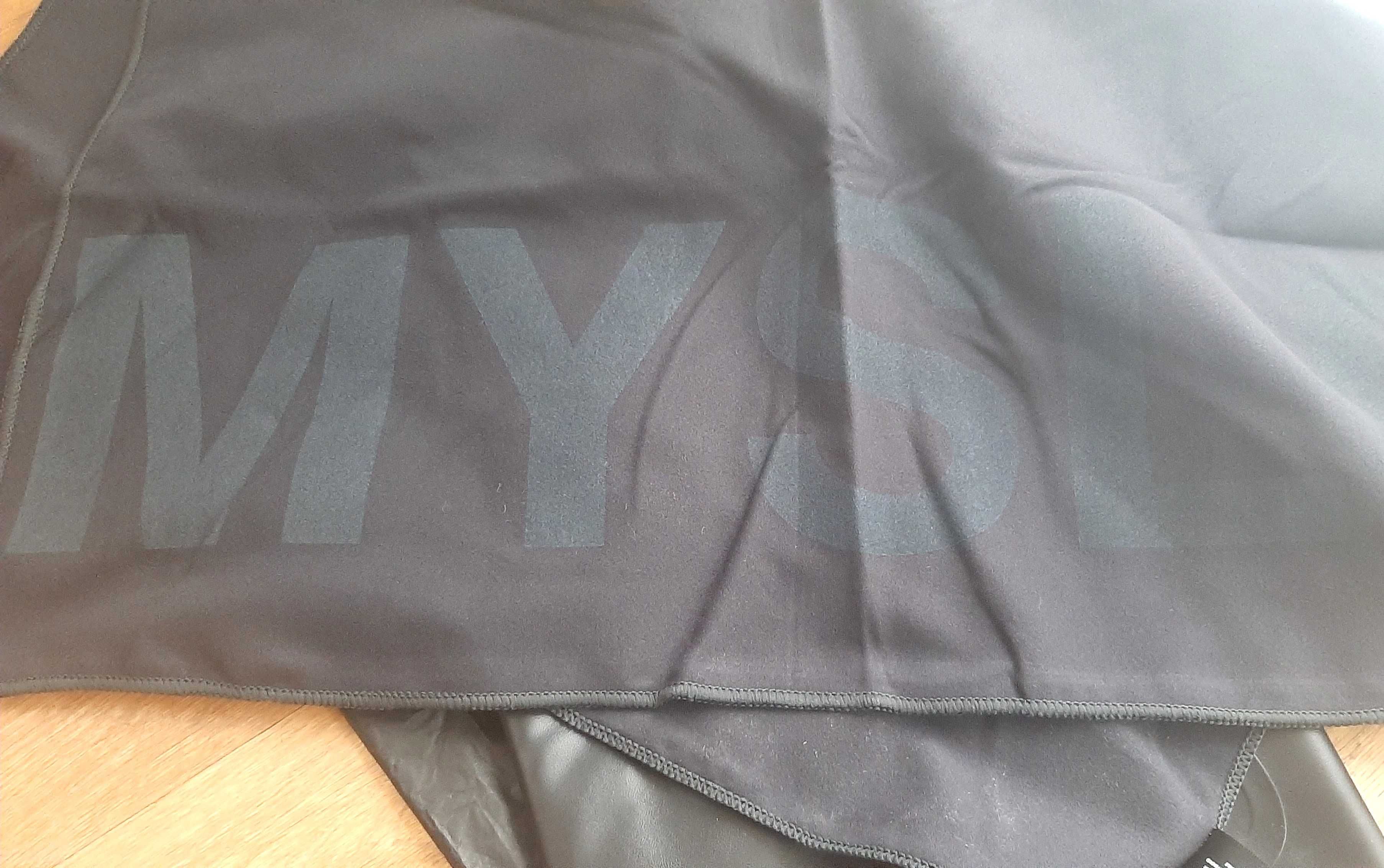 nowy ręcznik Yves Saint Laurent na prezent