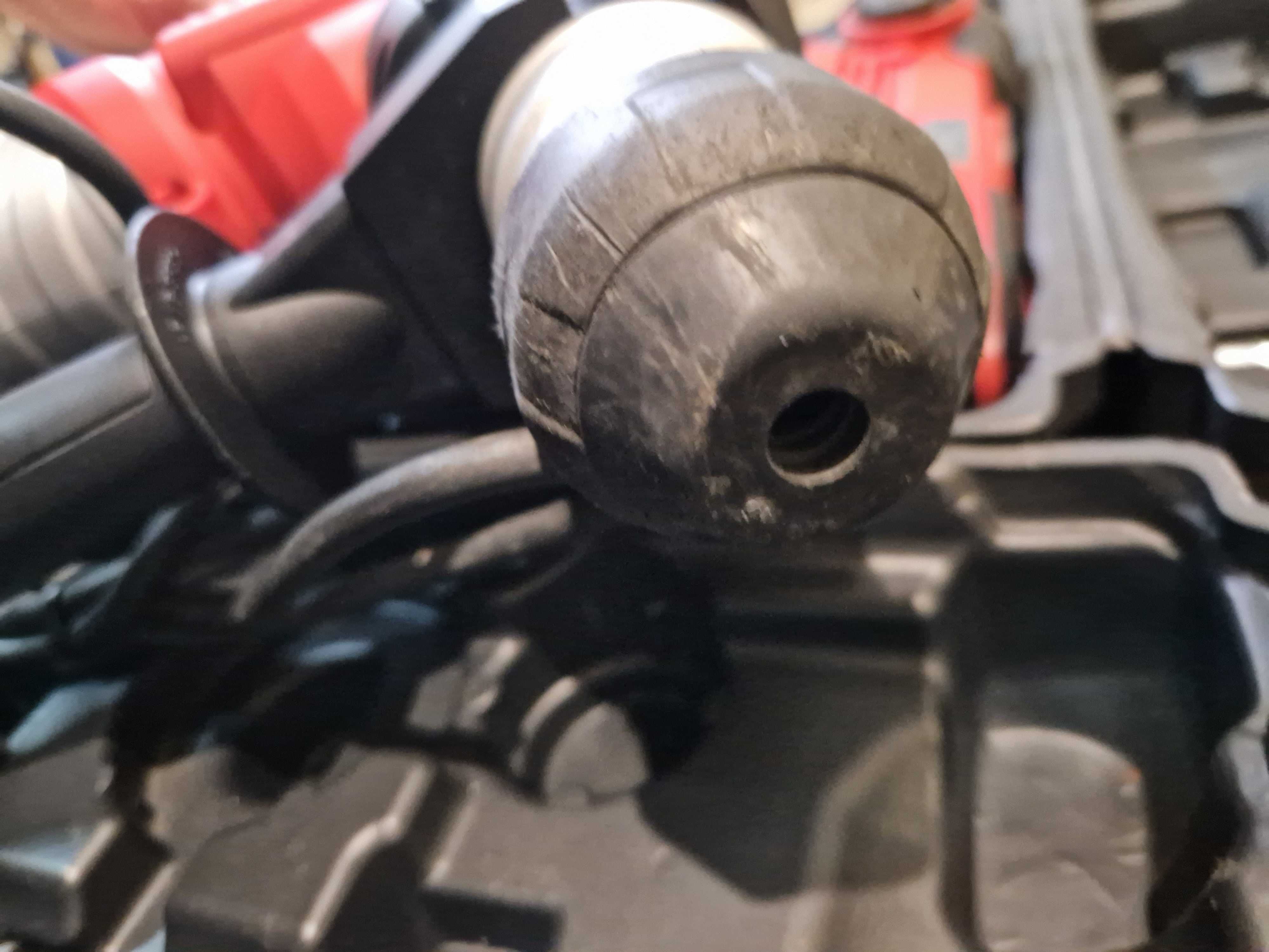 Młot udarowy SDS Plus sieciowe Einhell TH-RH 900
