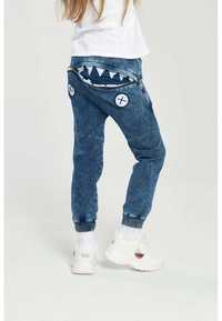 Zombie dash nowe spodnie dresowe uniseks Hungry One jeans r.146