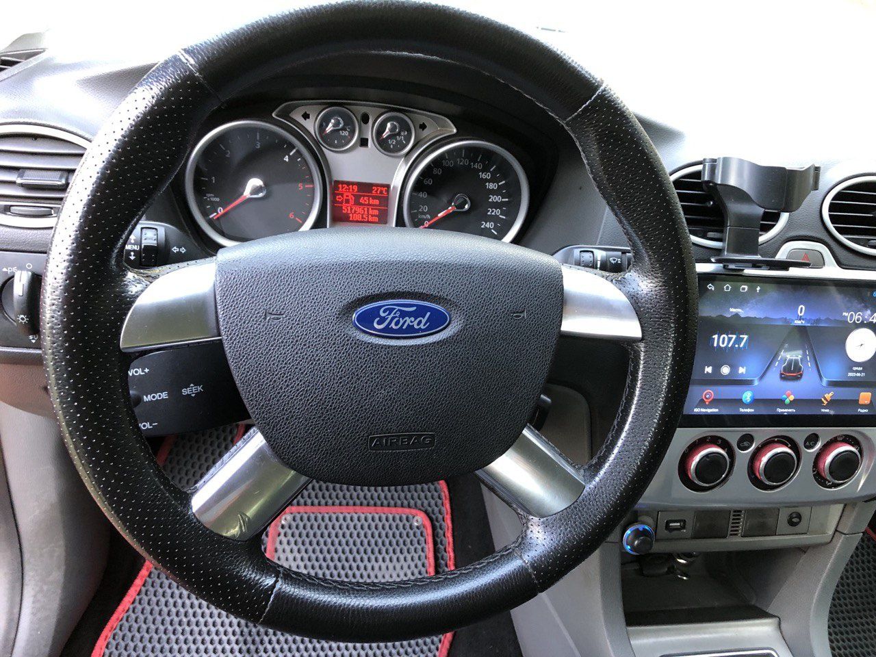 Продам Ford Focus 2 универсал.