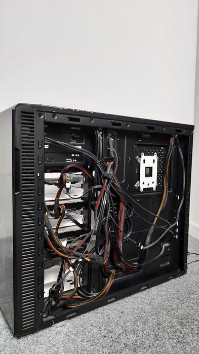 stacja robocza foto/video, i5 4690K, Asus Z97, 16GB, GTX 760, Fractal