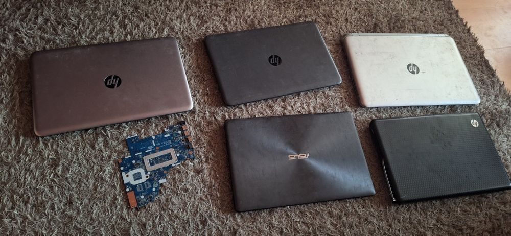 Pozostałości po serwisie laptopy