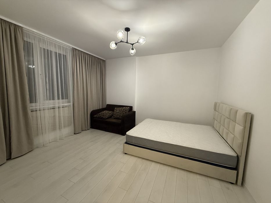 1 комнатная Новостройка ул. Кармелюка 21. СВЕТ НЕ ВЫКЛЮЧАЮТ ! 2 этаж