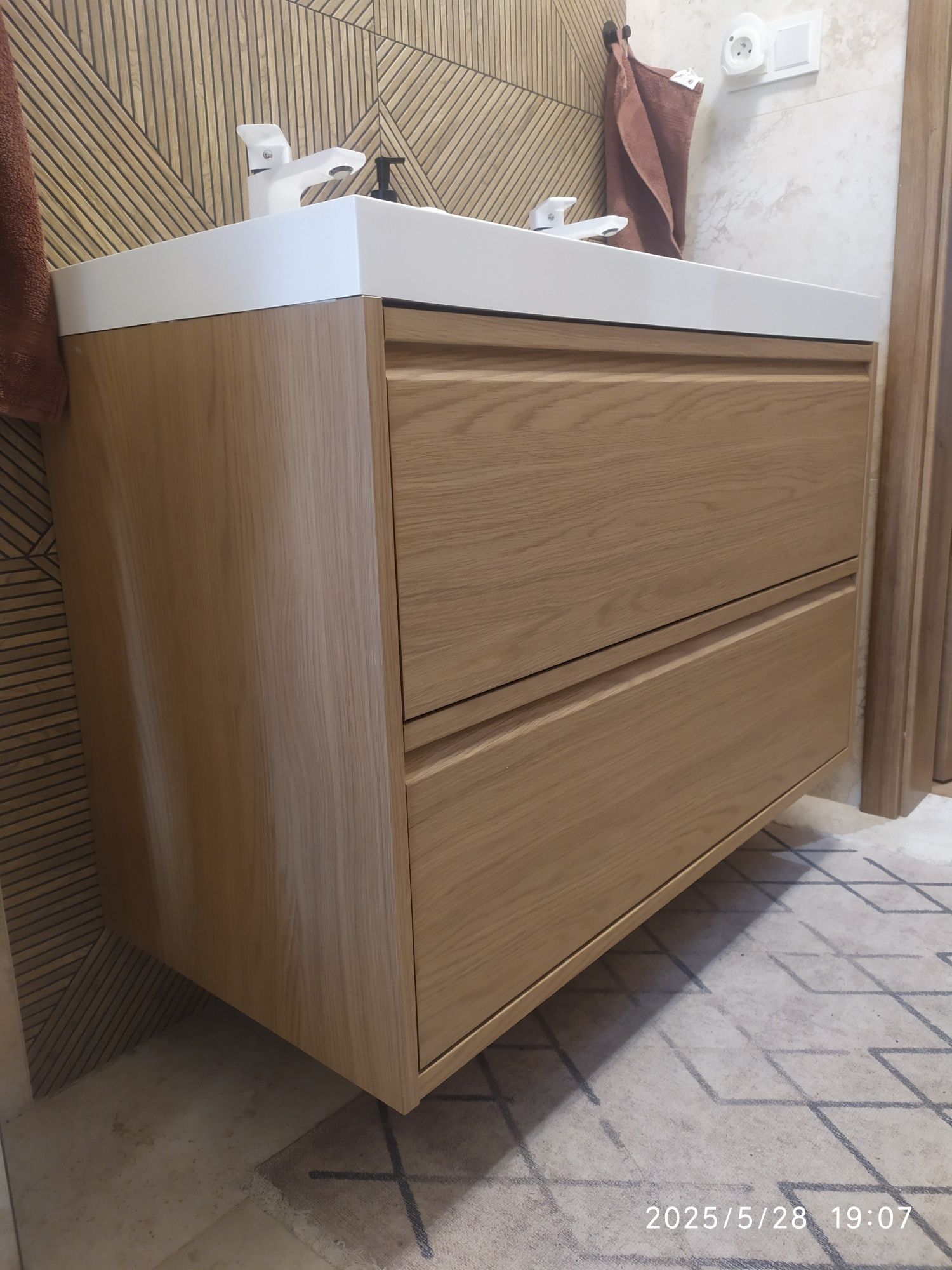 Szafka łazienkowa z umywalką IKEA