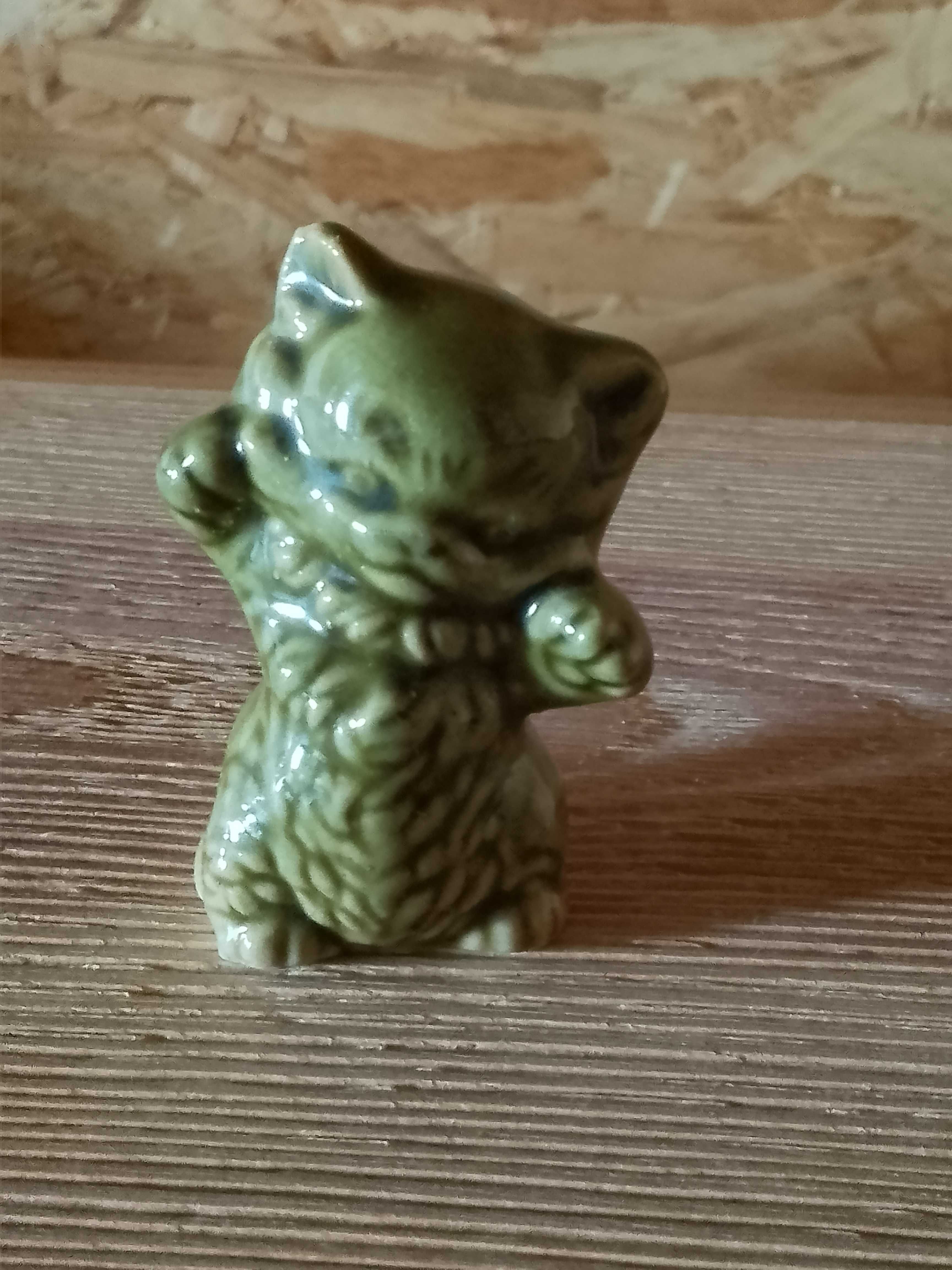 Figurka ceramiczna kot, kotek