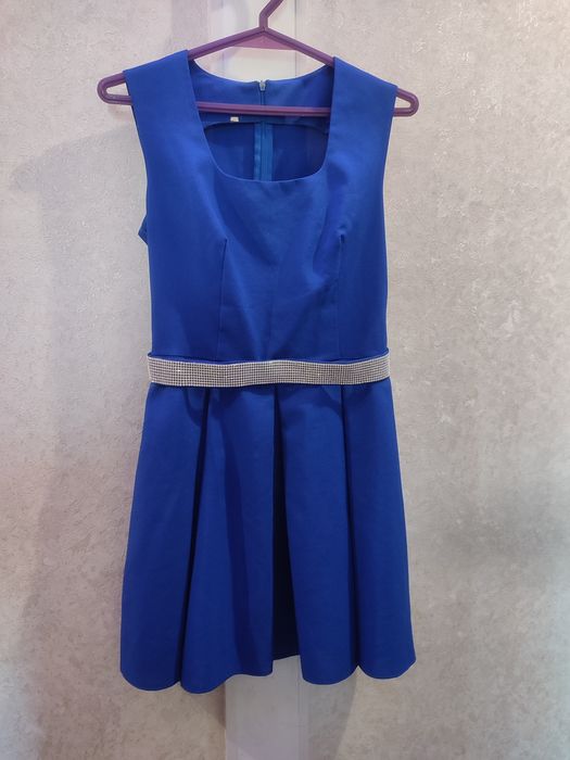 Женское нарядное платье