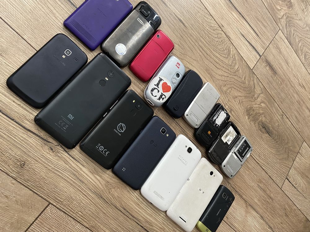 Zestaw ! Telefony komórkowe Samsung, Sony, Nokia