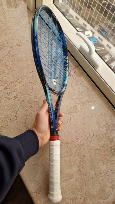 Yonex Ezone 98 тенісна ракетка