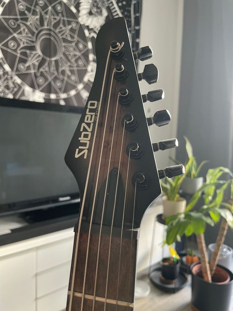 SubZero Paradigm Baritone – Black Burl Burst | 27” Scale
