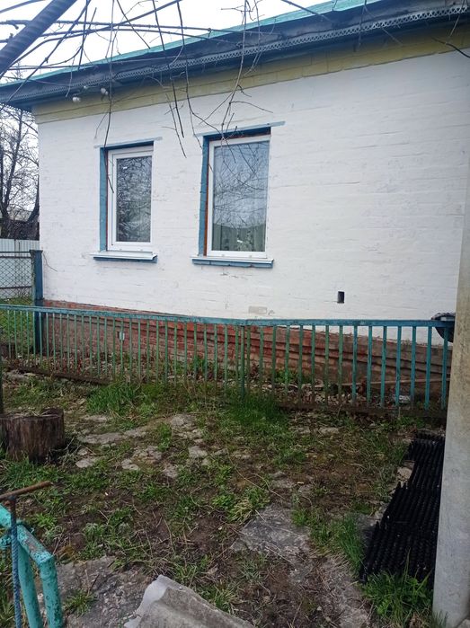 Оселя біля Чернігова. Поряд річка Десна. Є-ВІДНОВЛЕННЯ.