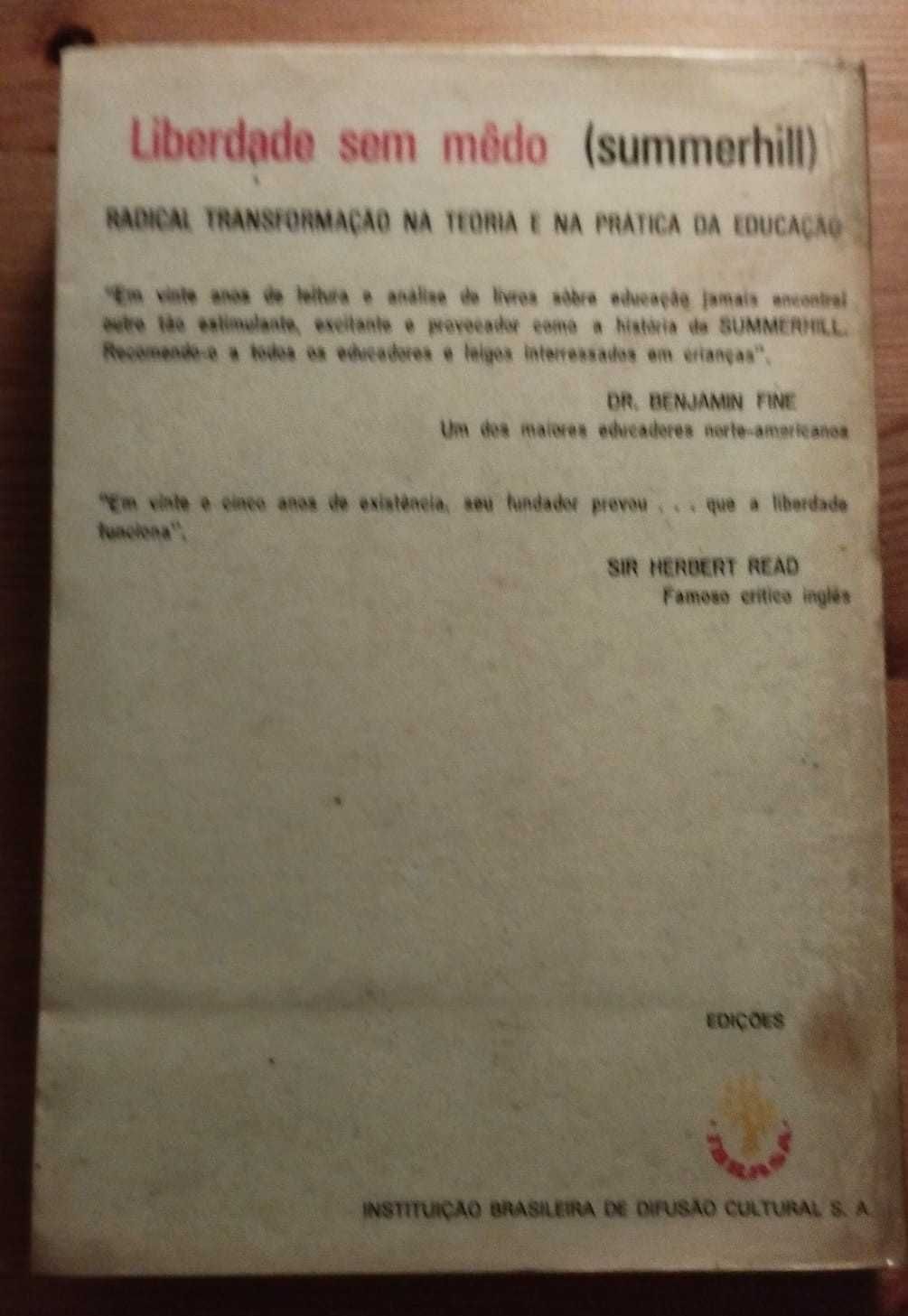 Liberdade Sem Mêdo: Summerhill - Alexander Sutherland Neill (1976)